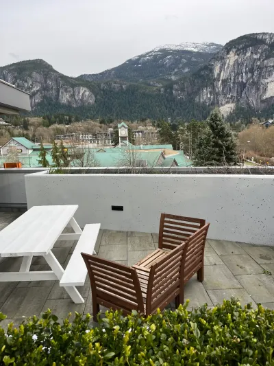 Avesta property, concrete wall coating application