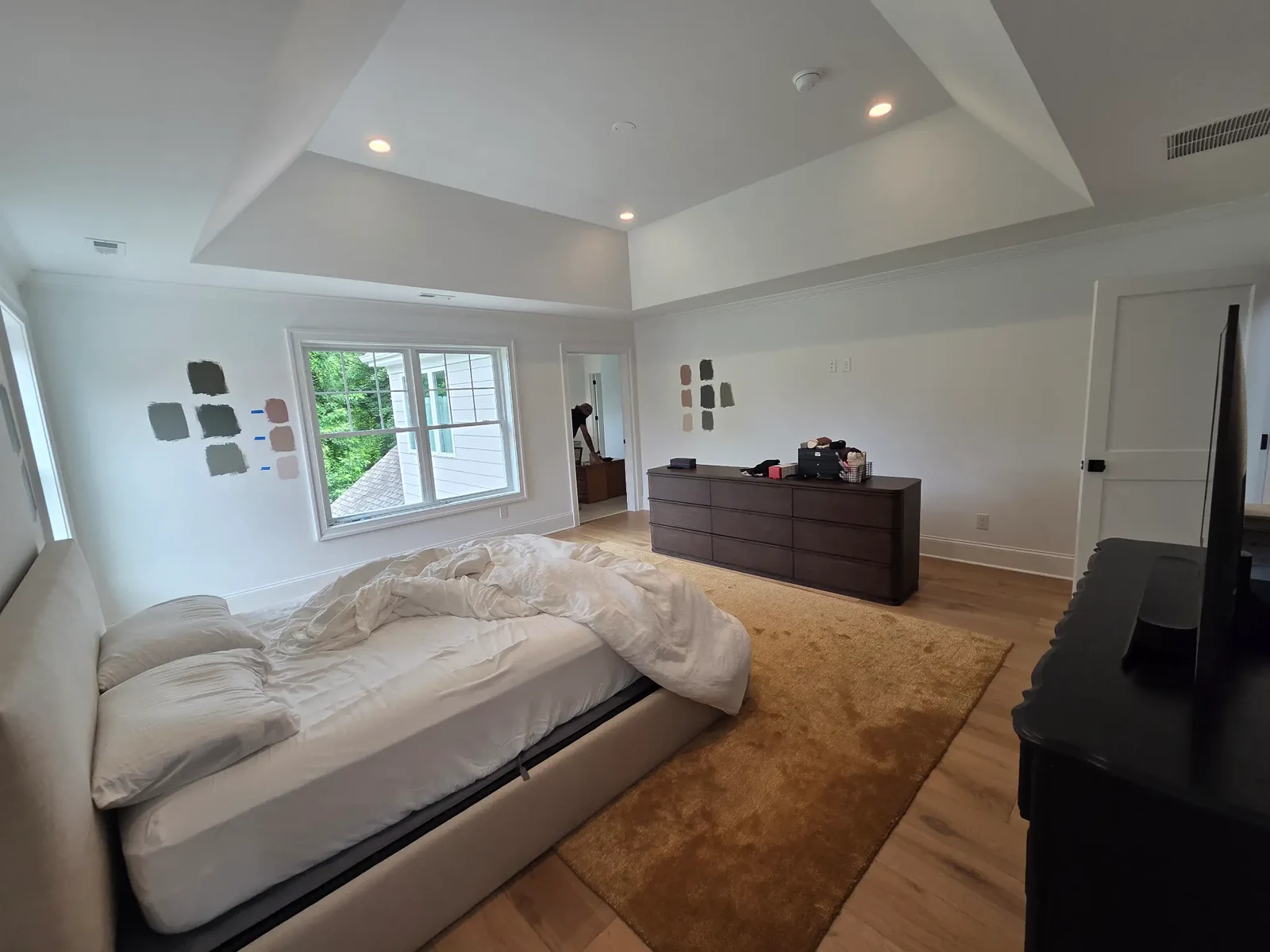 Before main bedroom with contractor-white walls in this Bala Cynwyd home