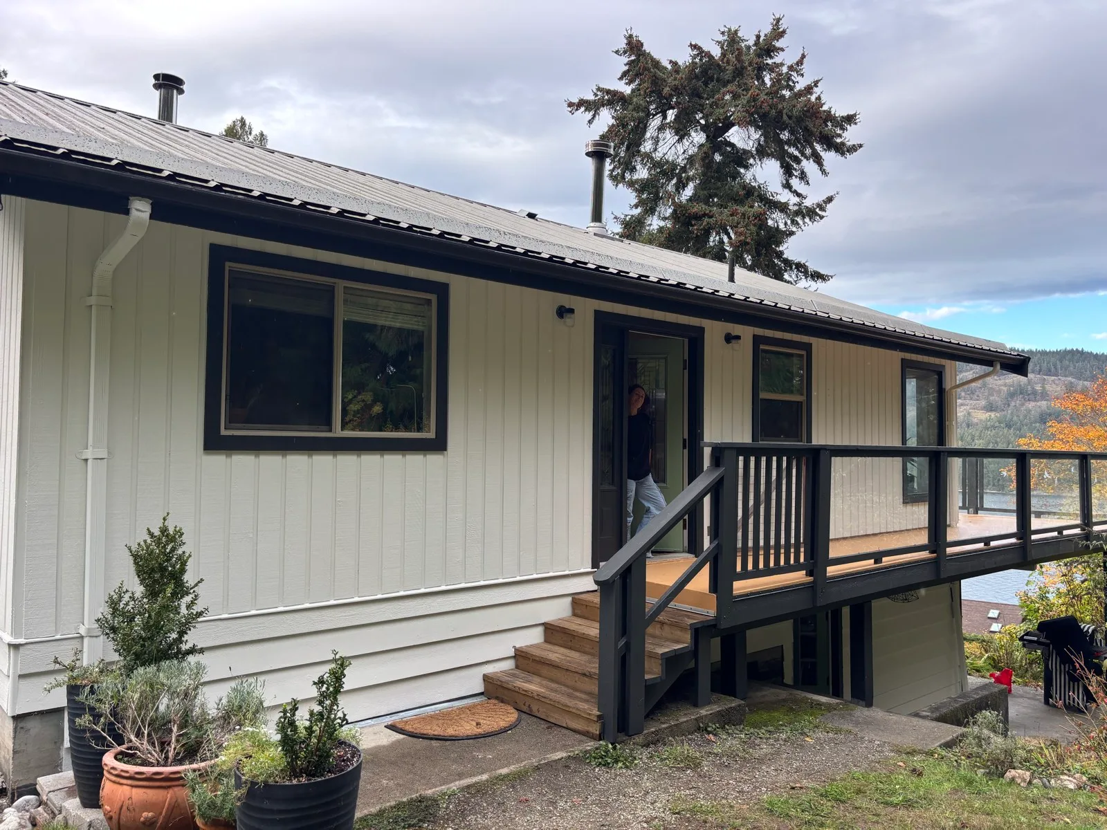 Painting Your Home on Salt Spring Island: What Island Homeowners Need to Know