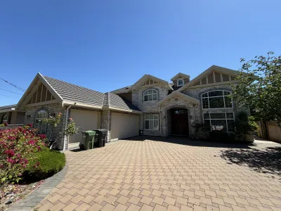After: side view completed, Seafair Richmond BC, Emerald Satin trim