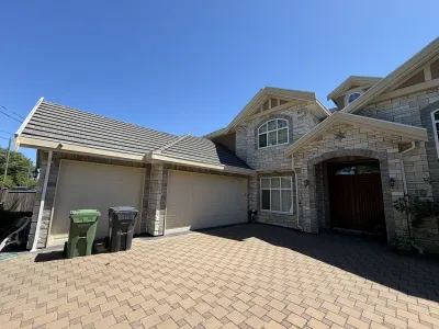 After: fascia and trim completed, Seafair Richmond BC, Emerald Satin