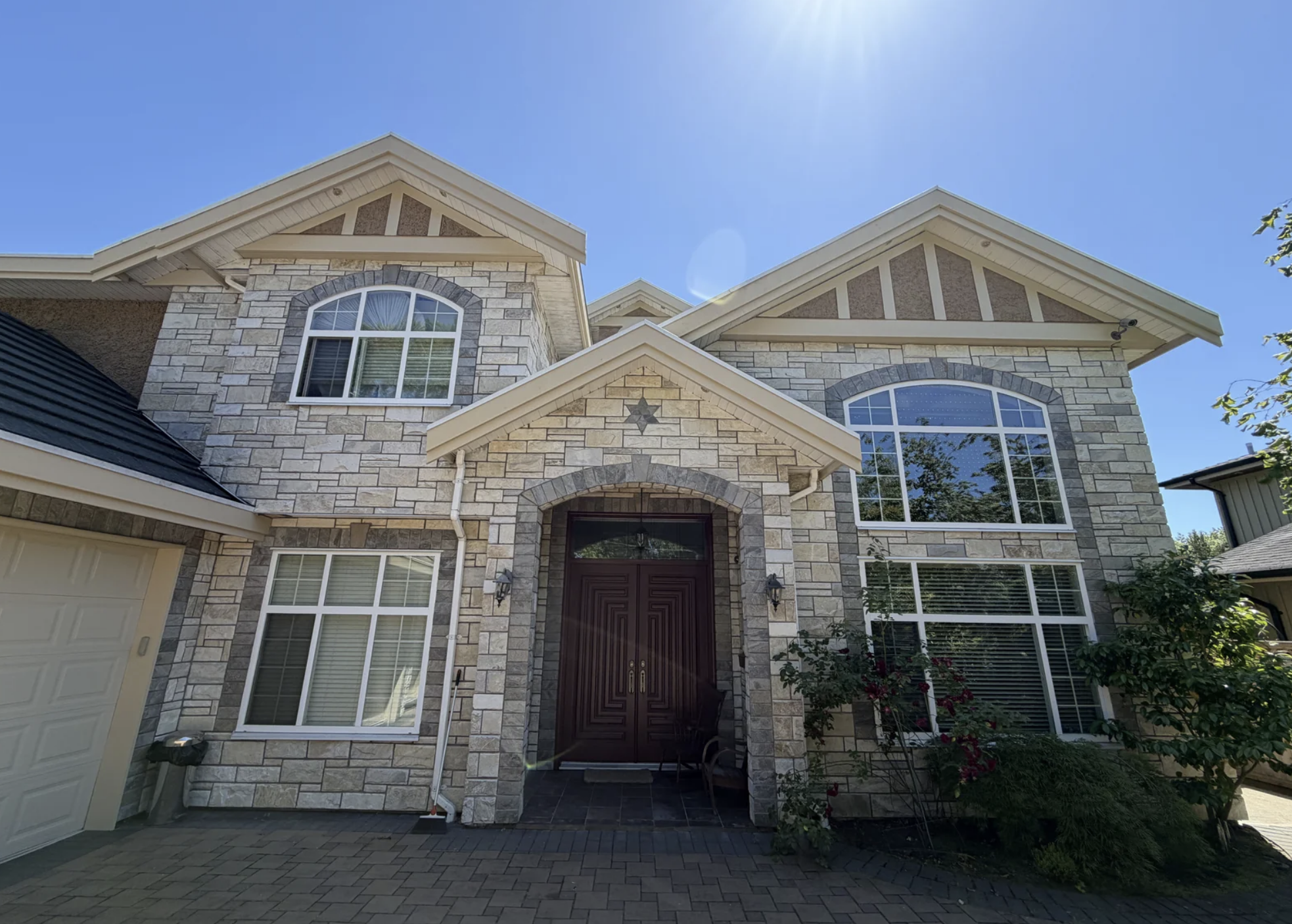 Luxury stucco exterior painting, Seafair Richmond BC by Colour Craft Painting