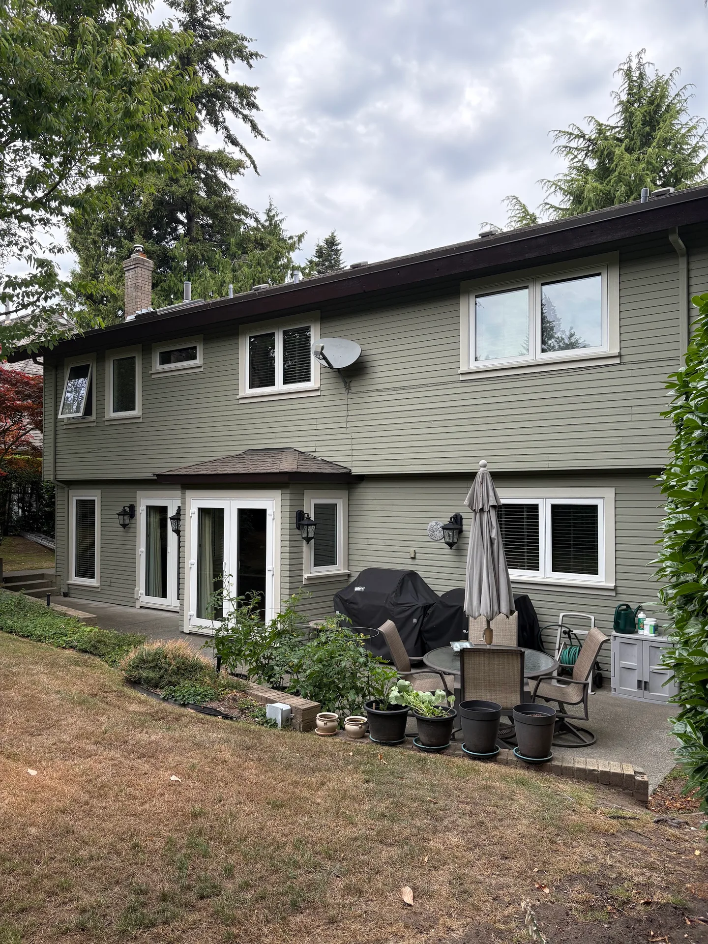 Olive Green & Dard Hunter Green Exterior Repaint, Tsawwassen, Delta, BC, completed by Colour Craft Painting