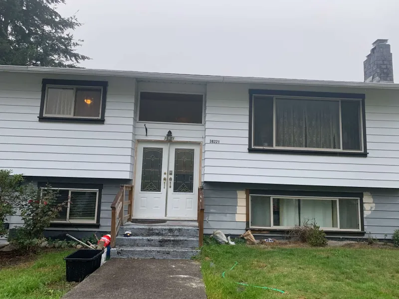 Before: Full Exterior Repaint (2020), Valley Cliff, Squamish, BC