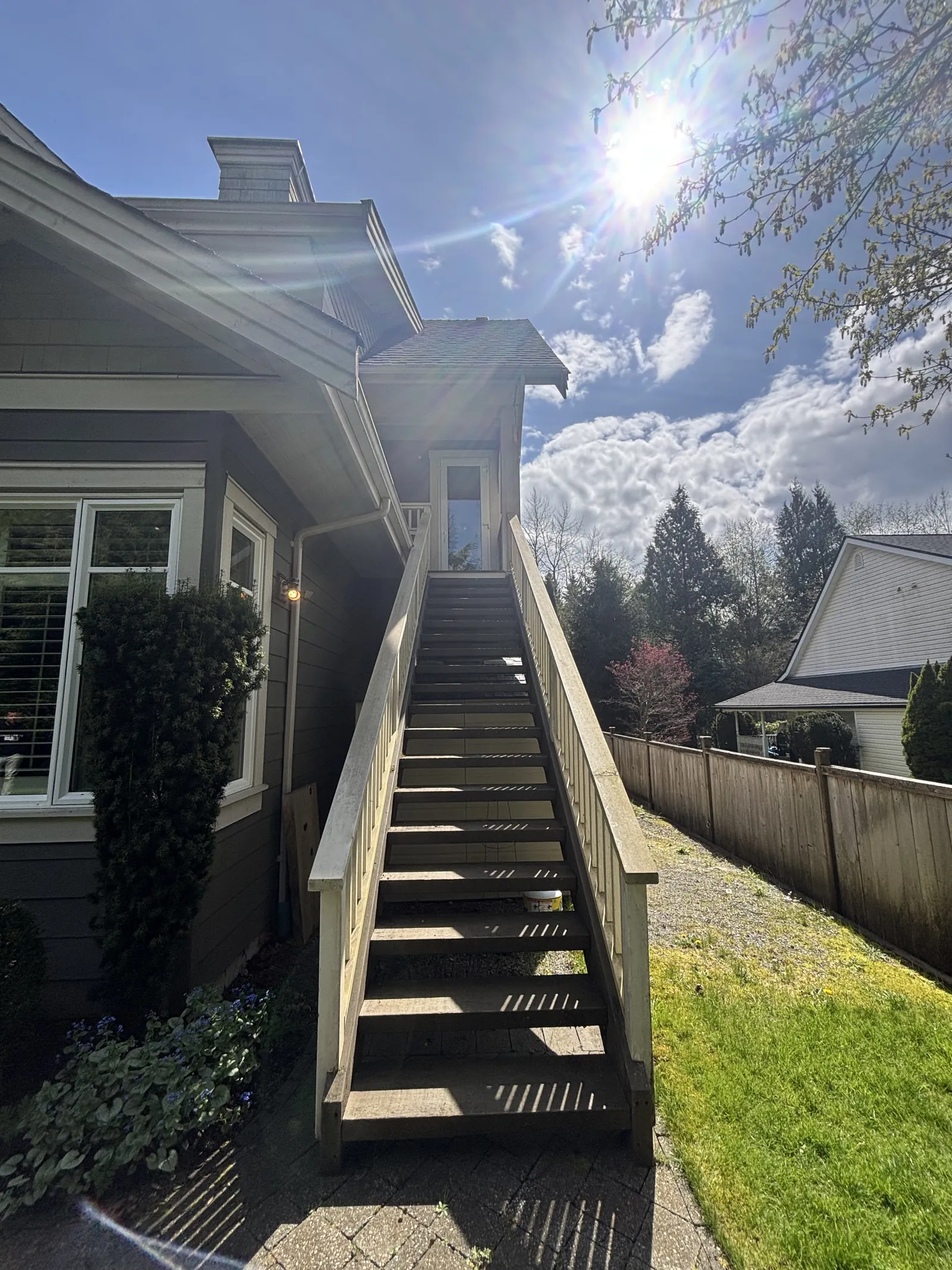 Before — Adam residence, Brackendale Squamish — front view original colour