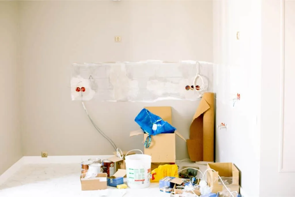 Tools and materials for fixing chipped paint — interior house painting West Vancouver BC by Colour Craft Painting