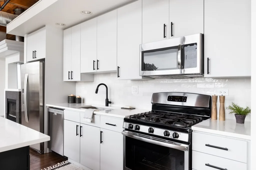 Kitchen cabinet painting results in Philadelphia PA — Colour Craft Painting