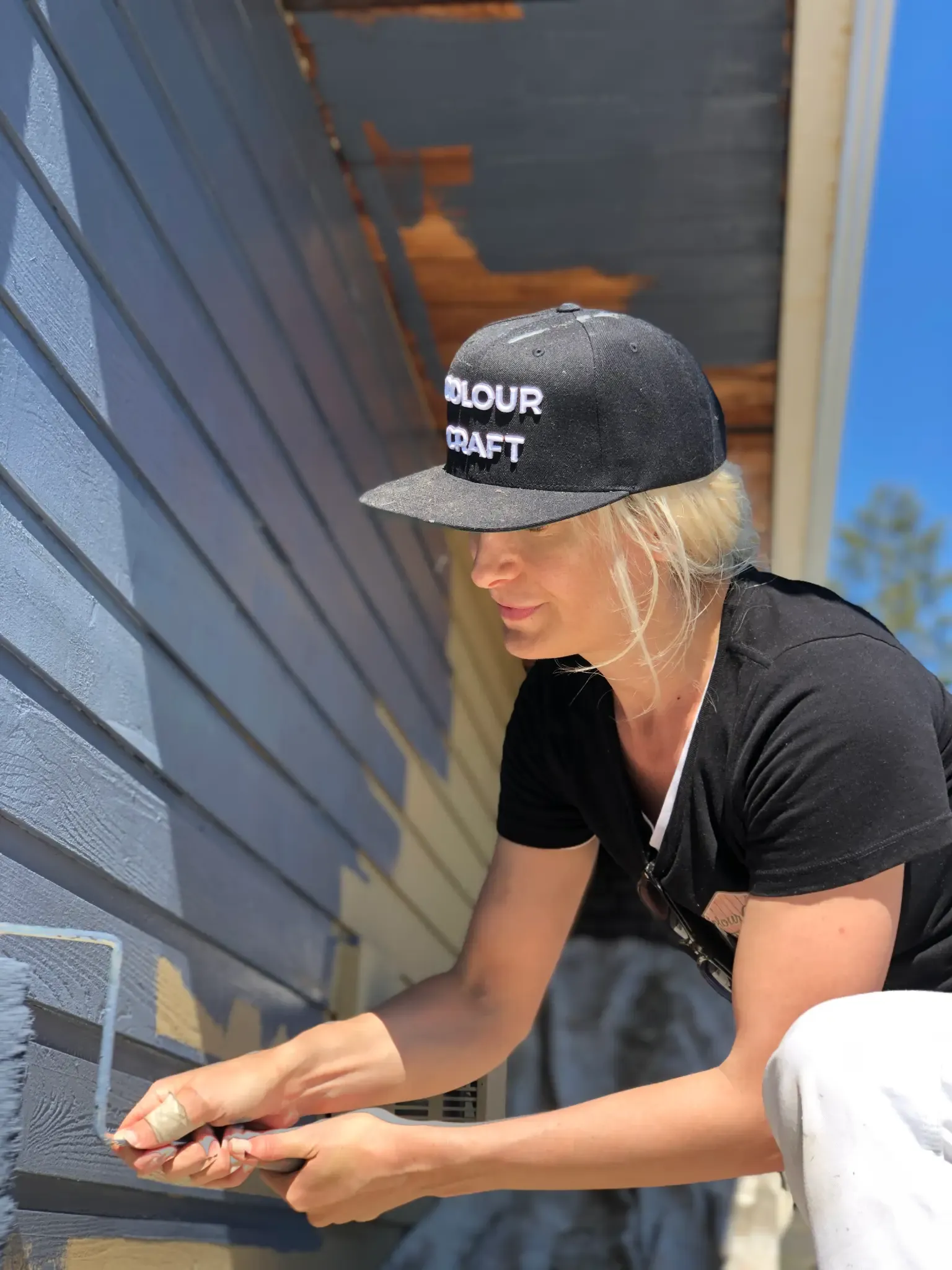 Before — Brackendale craftsman home siding condition, Squamish BC