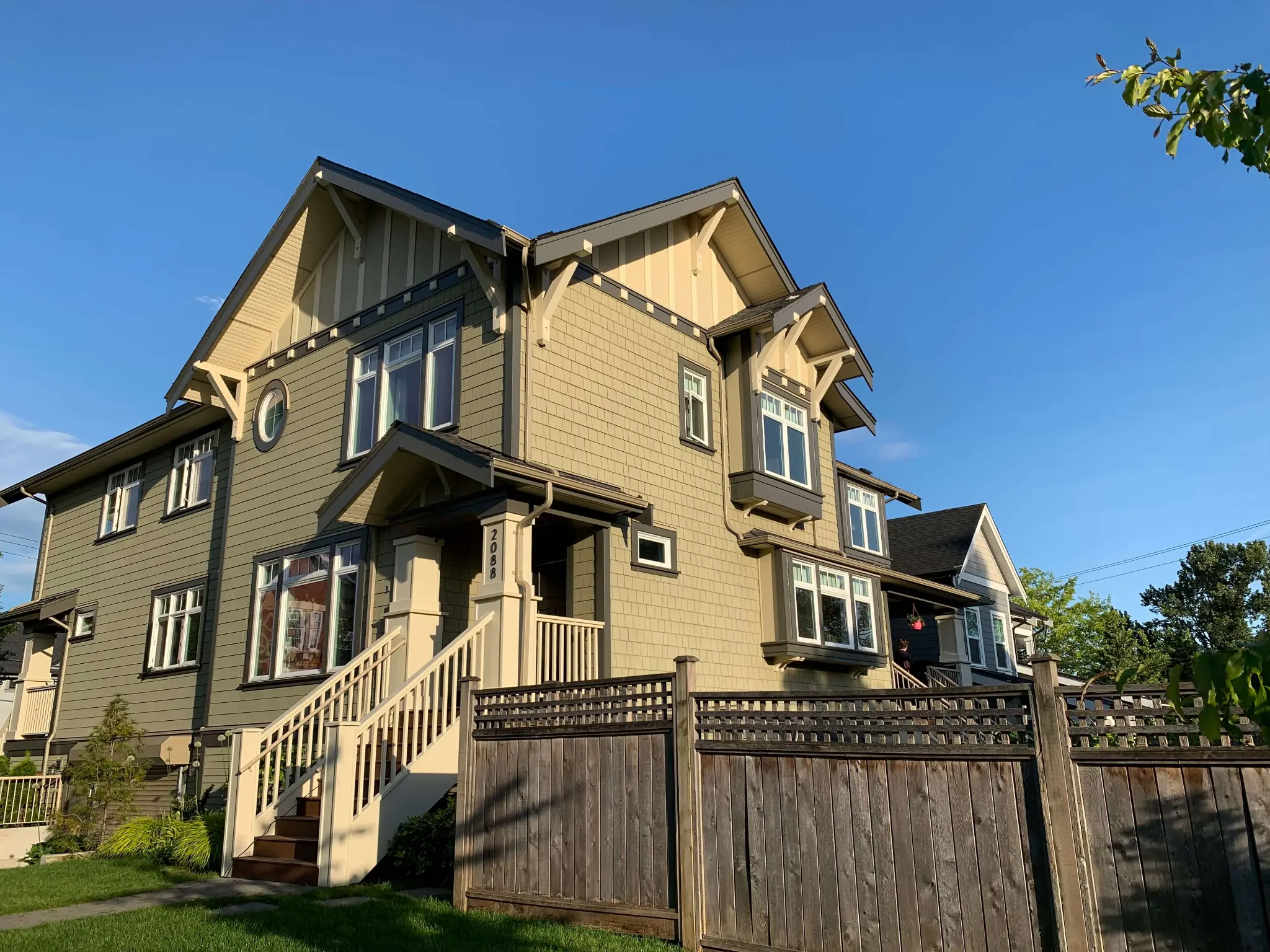 Completed commercial fourplex exterior repaint on Lakewood Drive, East Vancouver, BC — after photo nine