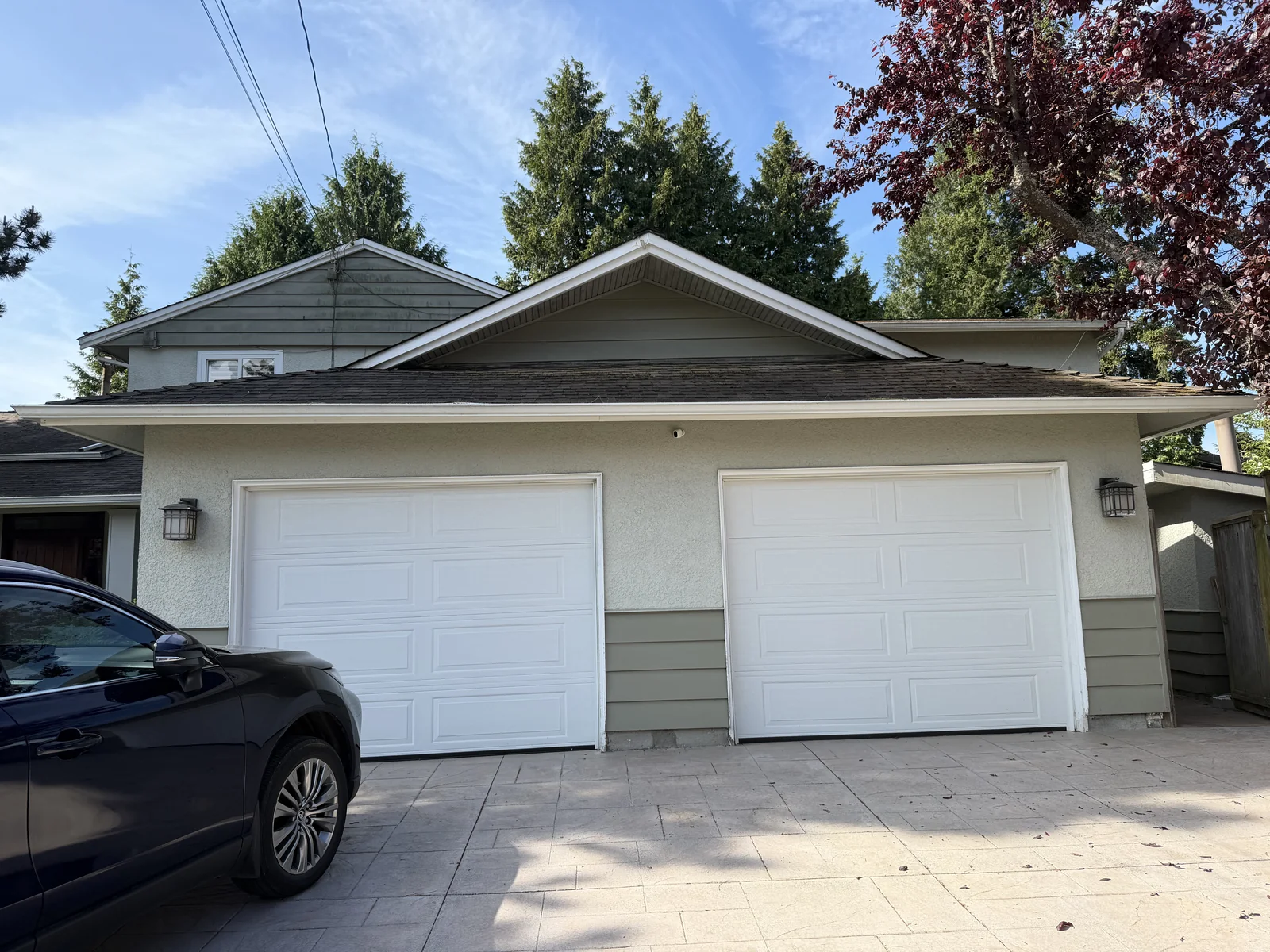 Before — Sheila residence front view, Tsawwassen Delta BC — original stucco siding