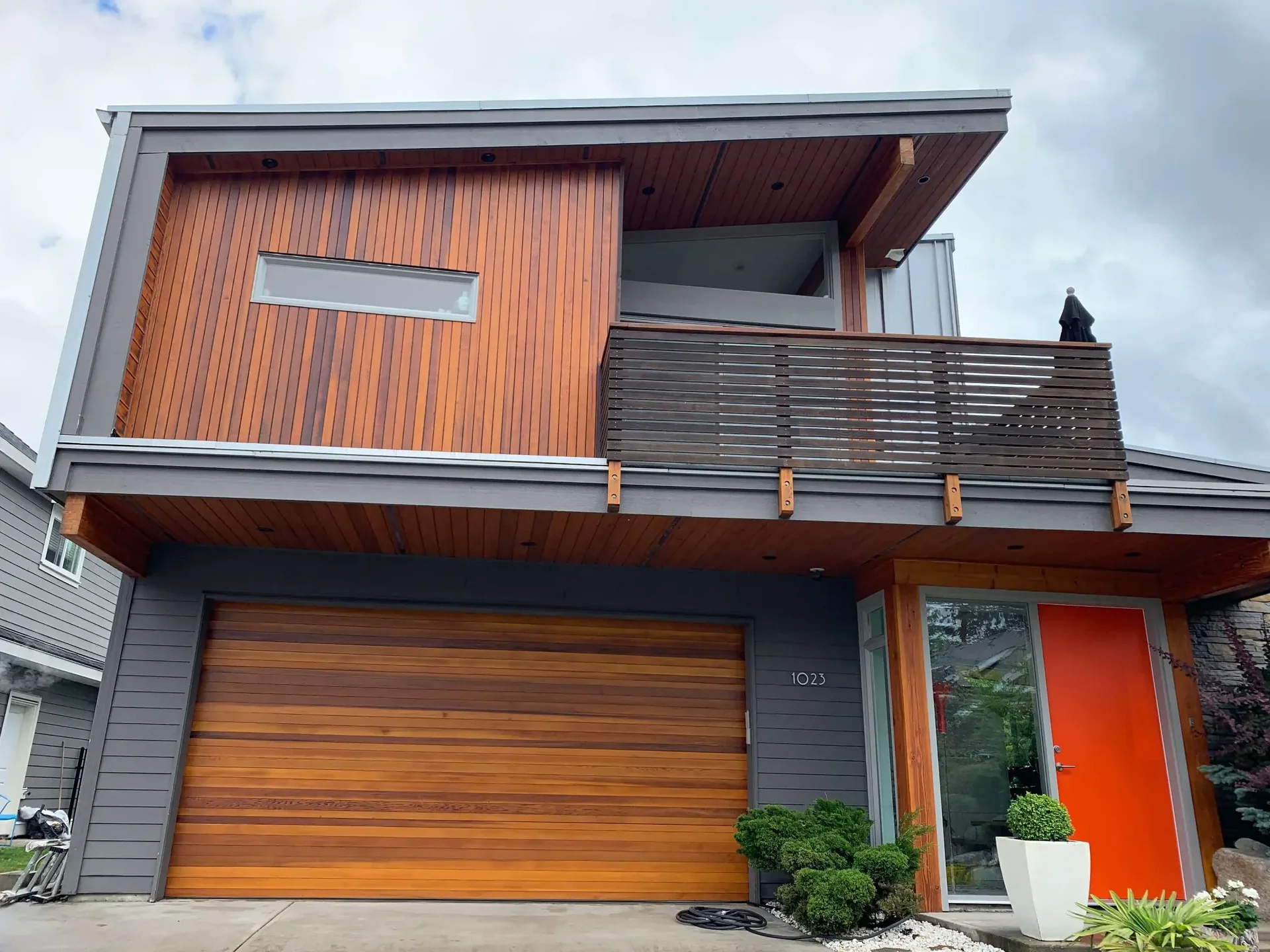 Cedar wood restoration Squamish BC — Colour Craft Painting
