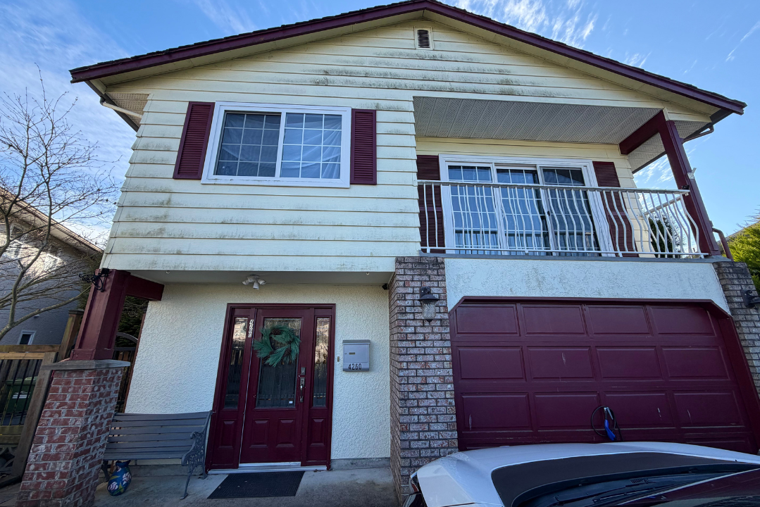 Exterior House Painting in Richmond, BC